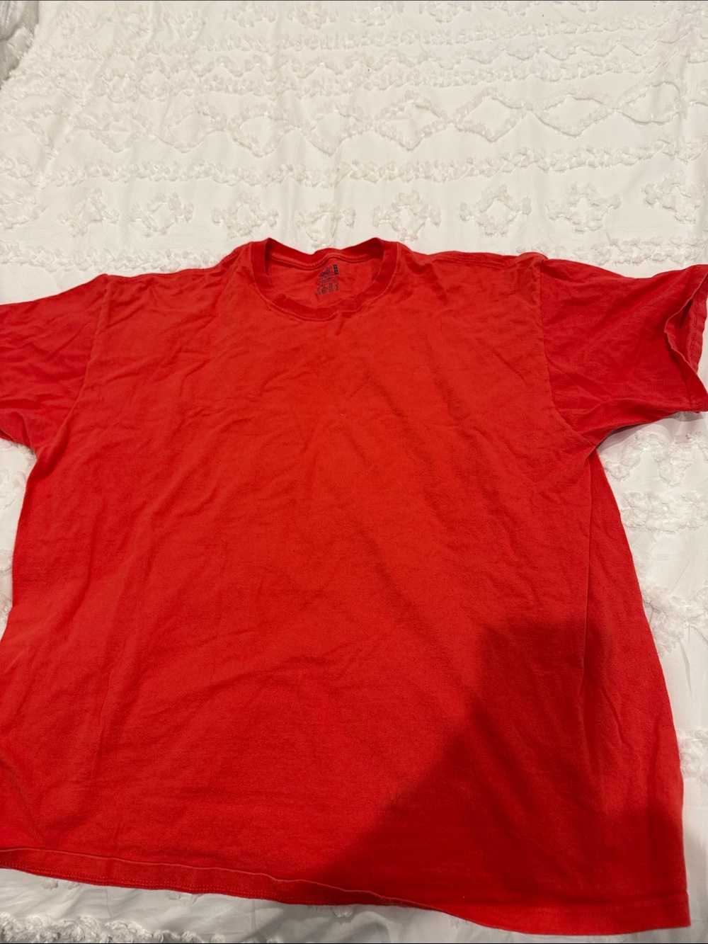 Fruit of the Loom Men's Red Short Sleeve Crewneck Tee